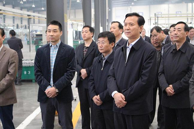 東營(yíng)市政協(xié)主席陳澤浦一行來(lái)我公司視察
